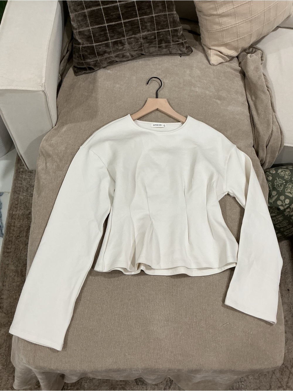 Active USA White Long Sleeve Peplum Top